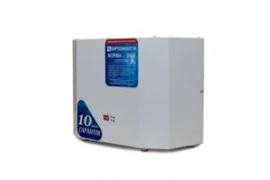 Стабілізатор напруги Укртехнологія NORMA 9000